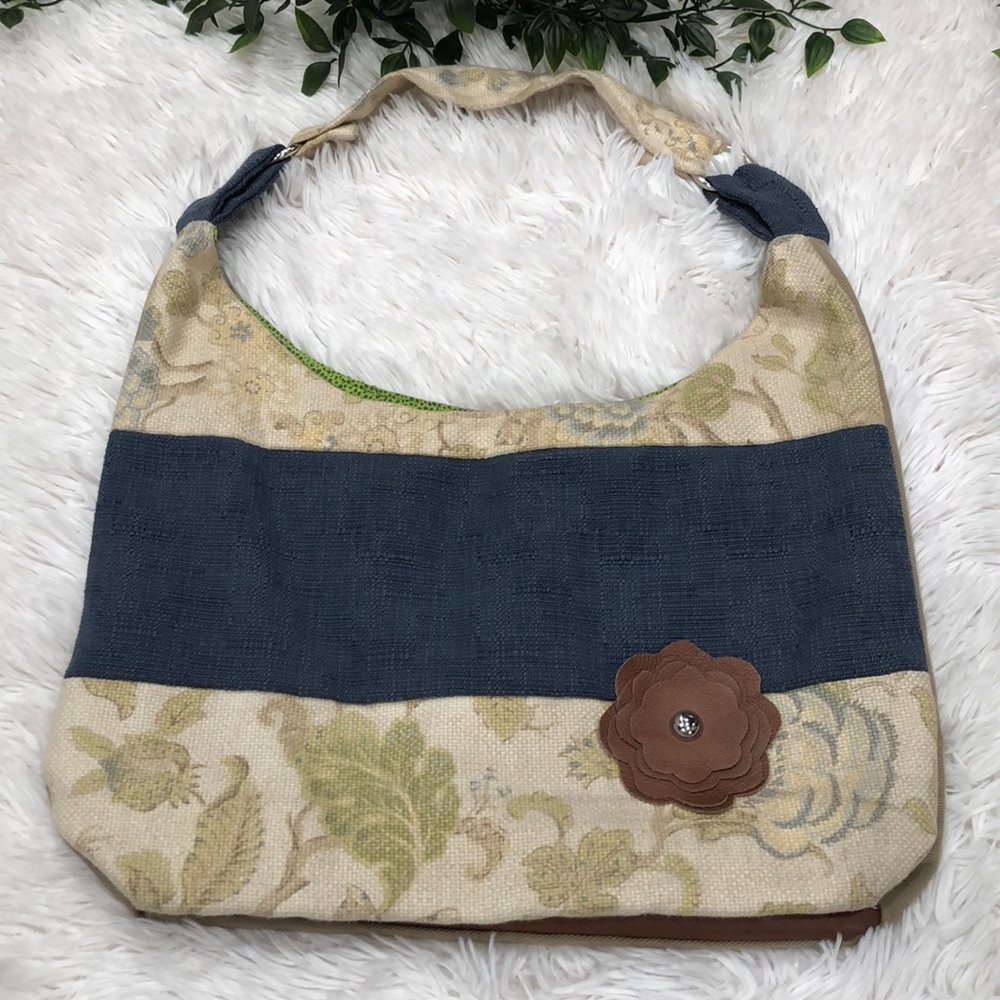 Shoulder bag
